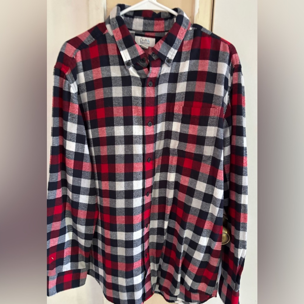 Croft & Barrow ladies flannel button up sz Large